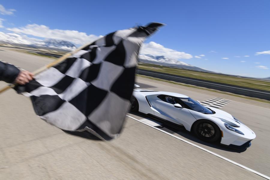  Ford GT 2017 года  (фото 33 из 65)